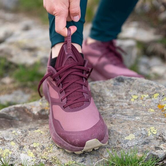 Arc’teryx Norvan LD 3 Shoe Dark Rose Dust Light Fallow Pink Purple Hiking 8.5 - Picture 2 of 16